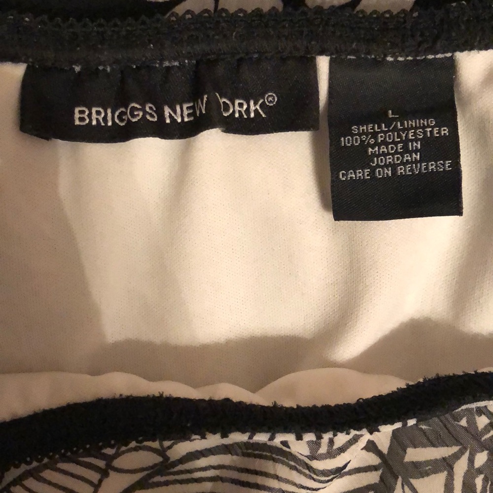 Ladies Briggs New York Floral Skirt Size Large. - Picture 3 of 3